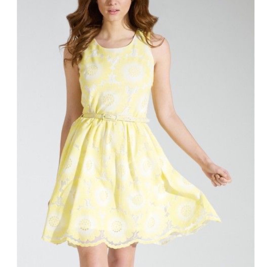 Yumi Floral Lace Dress Sz 2/4 Nwt